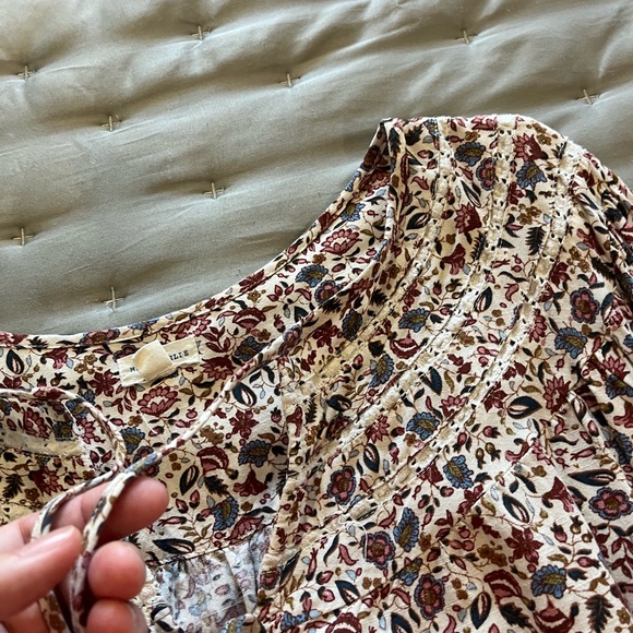 Mason & Belle Floral Blouse - Picture 4 of 5